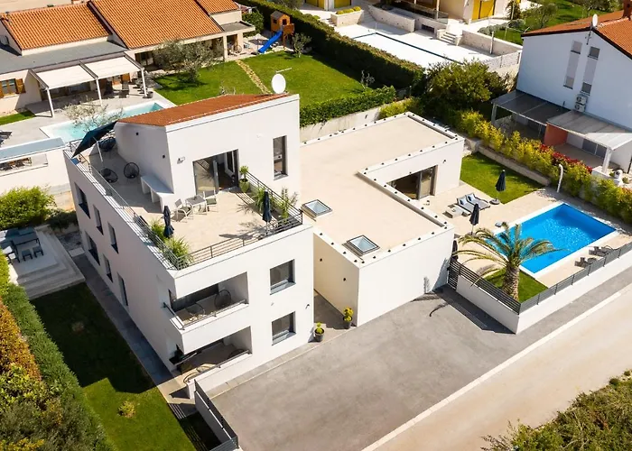 Belvedere Holidays