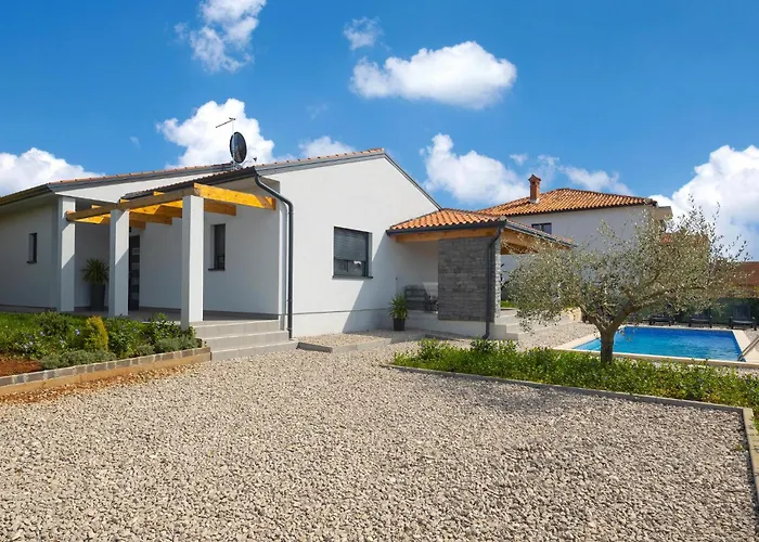Pet Friendly Home In Novigrad